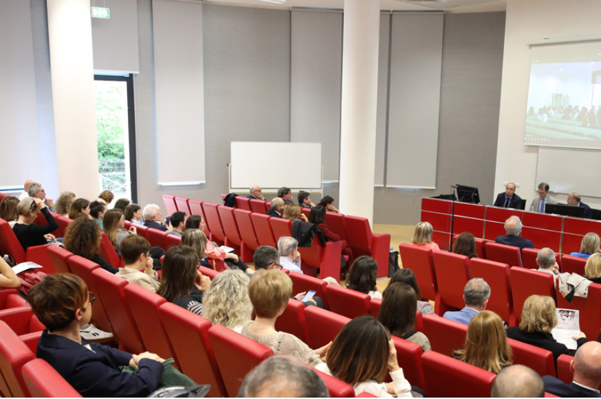 Microplastiche nei fertilizzanti organici: quali effetti sulle dinamiche ambientali degli inquinanti e sulle funzionalità del suolo?